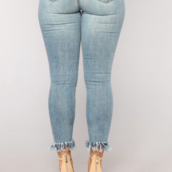 Fashion Nova Skinny Jeans - Picture 5 of 8